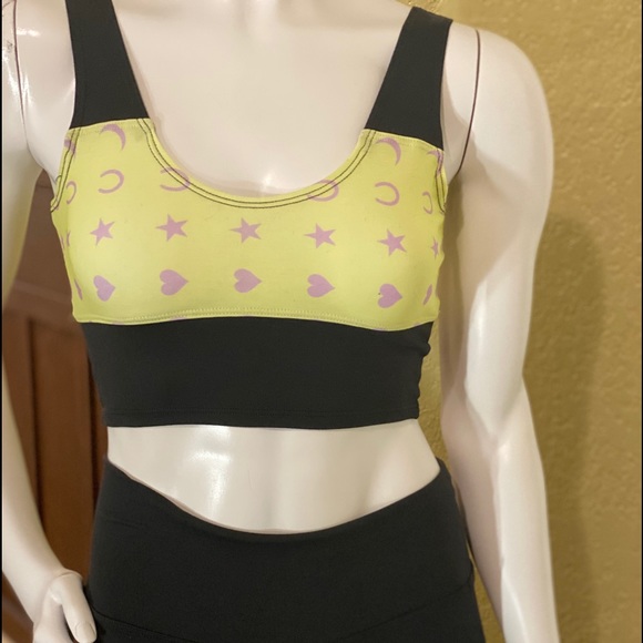 Top - Picture 7 of 12